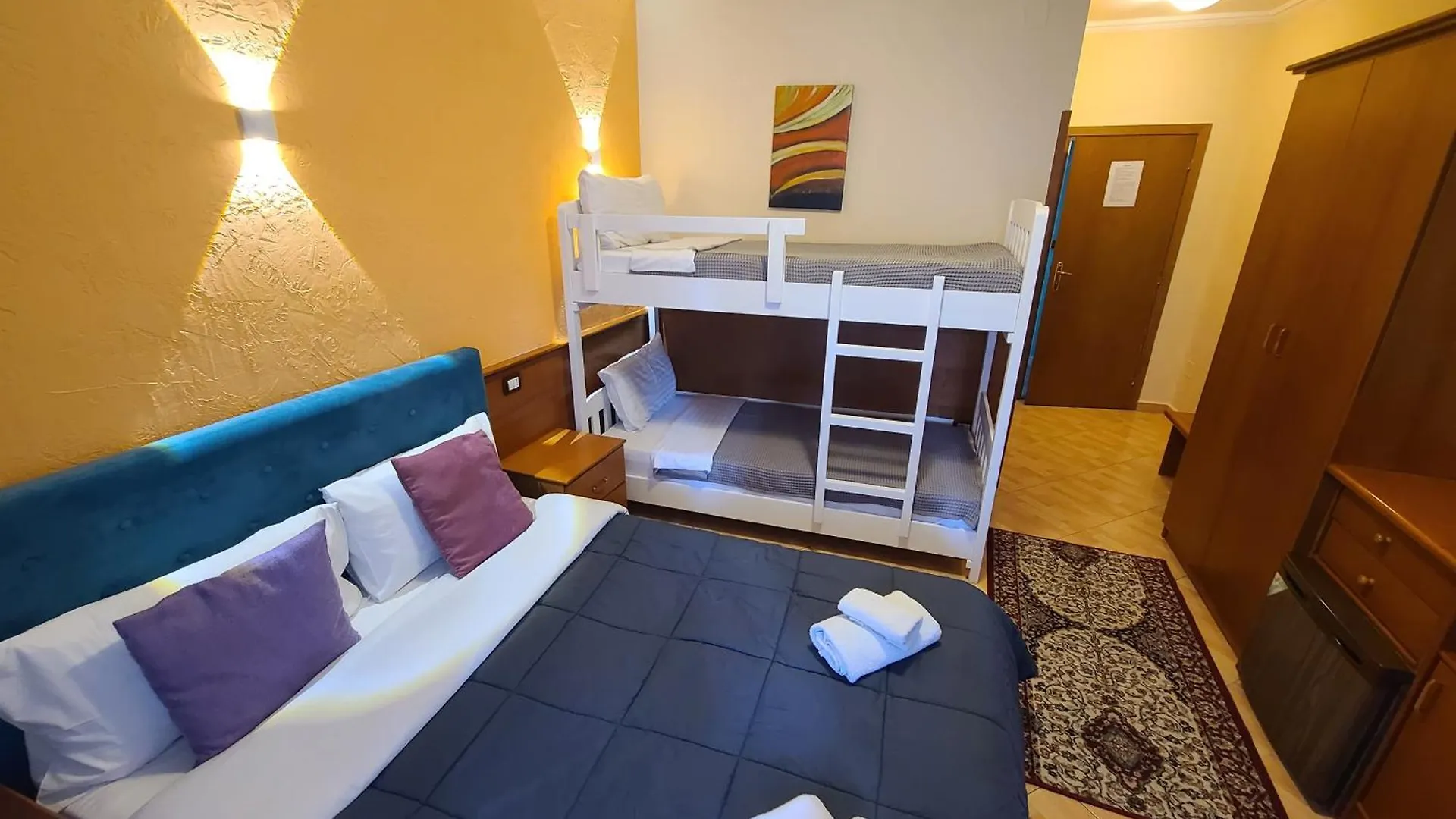 Hotel My Rooms Tirane 0*, Tirana