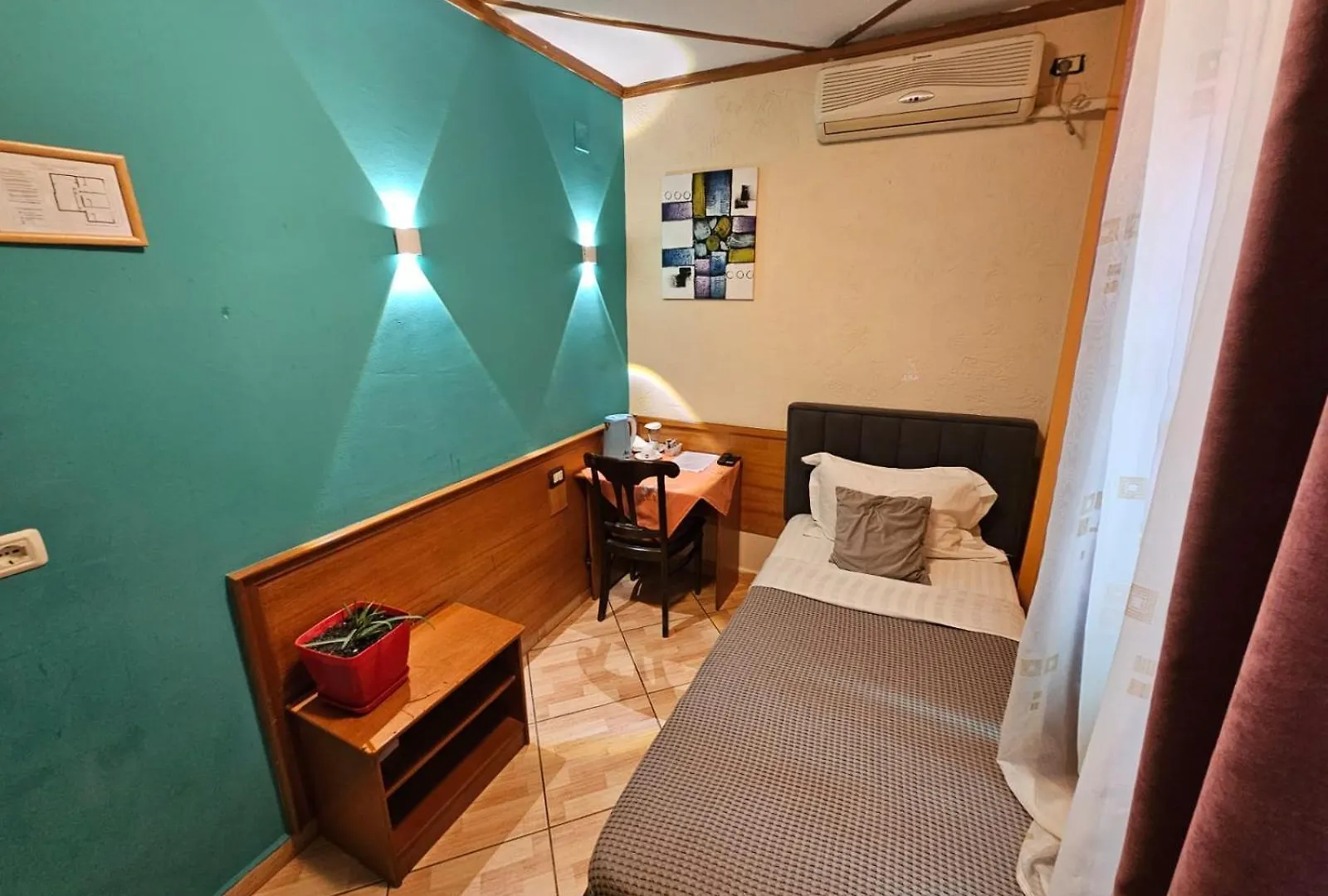 Hotel My Rooms Tirane 0*, Tirana