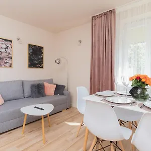  Apartment Mokotow Reytan By Renters Poland
