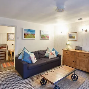  Holiday home Host & - Rosella United Kingdom